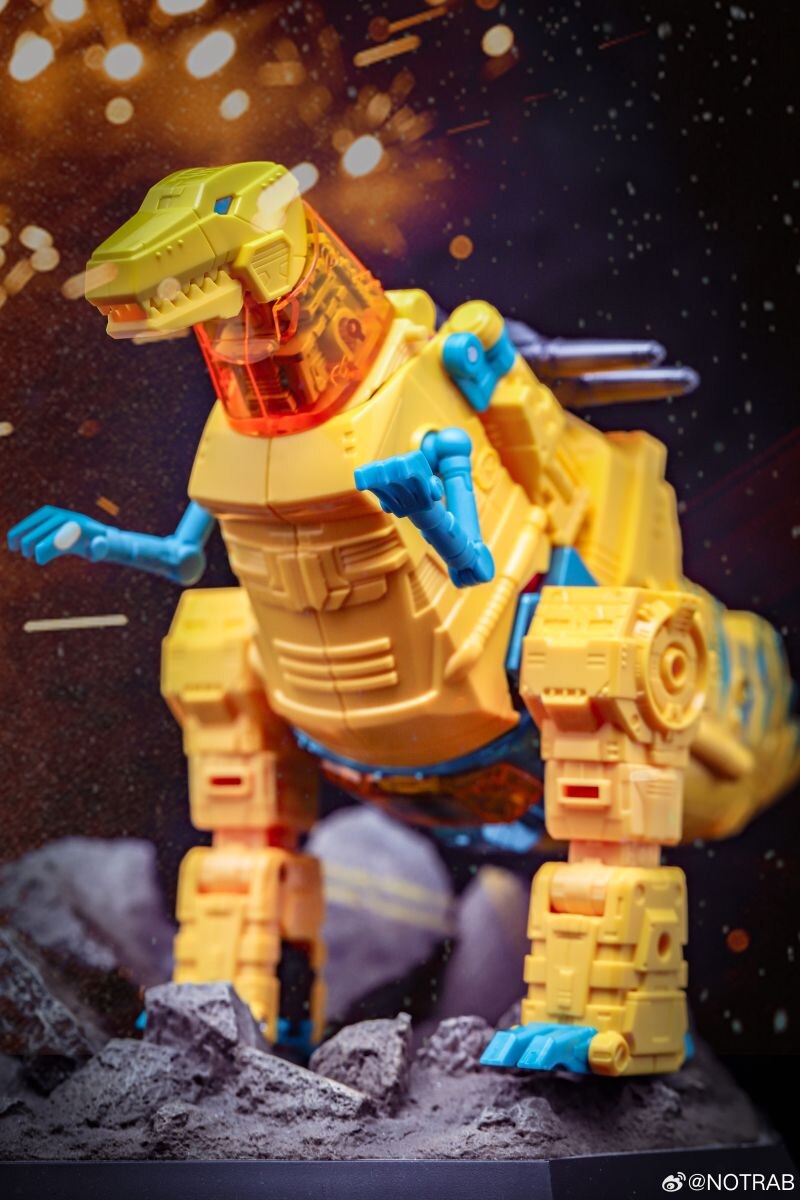 G2 Universe Grimlock In-Hand Images from Transformers Legacy
